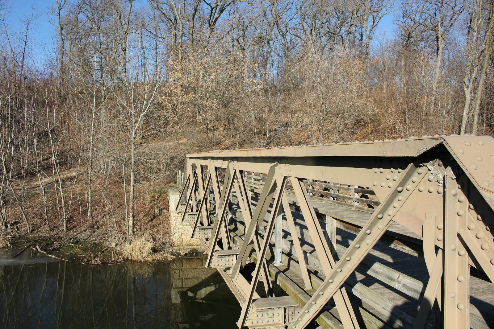 Looking west along pony truss span